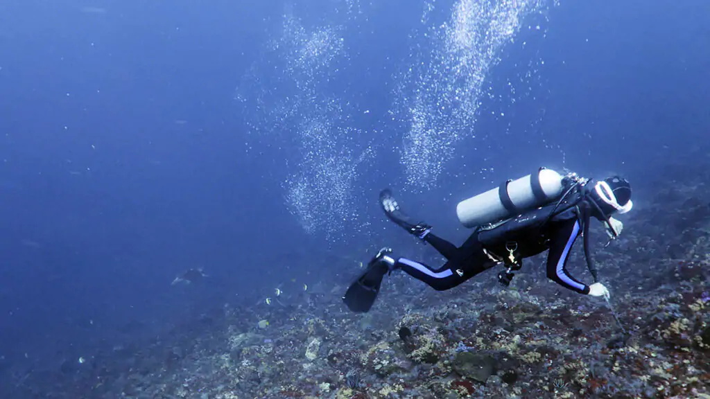 Current in Gili Selang